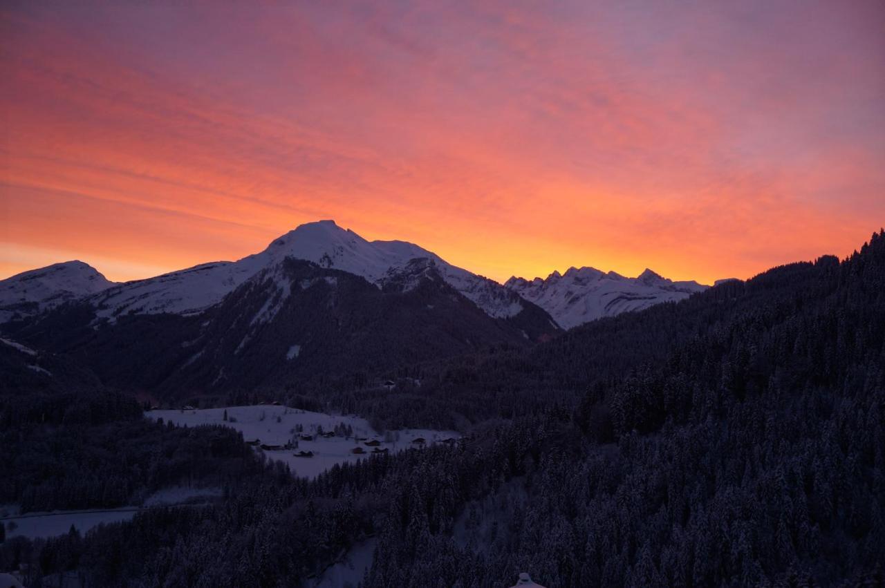 'Petite Ferme Les Bouts' Apartment, Sleeps 6, Nr Morzine La Cote d'Arbroz Exteriör bild